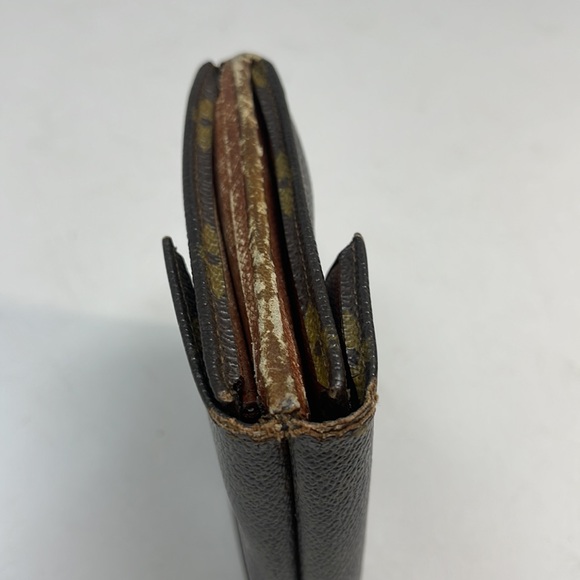 Low Start LV Authentic Wallet - Picture 9 of 9